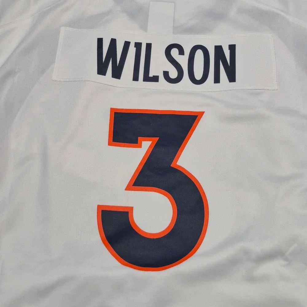 Nike russell wilson
